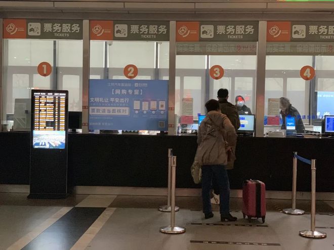 春運(yùn)開啟！江陰車站嚴(yán)格落實(shí)防疫，全力保障旅客平安出行與票務(wù)服務(wù)